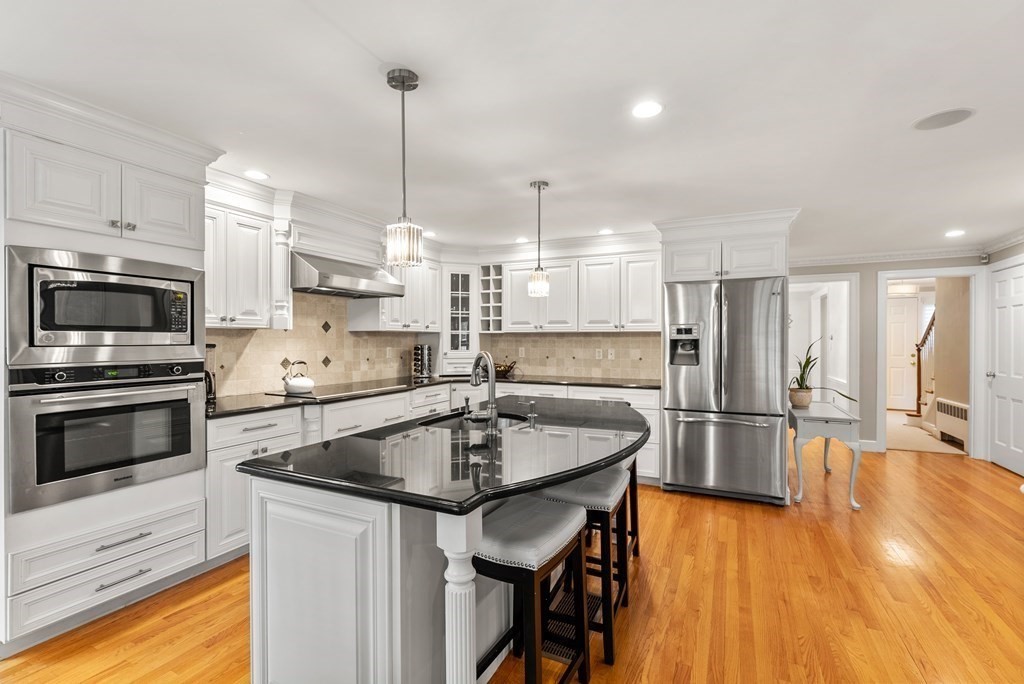 48 Shirley Road Wellesley, MA 02482 - Photo 6 of 33