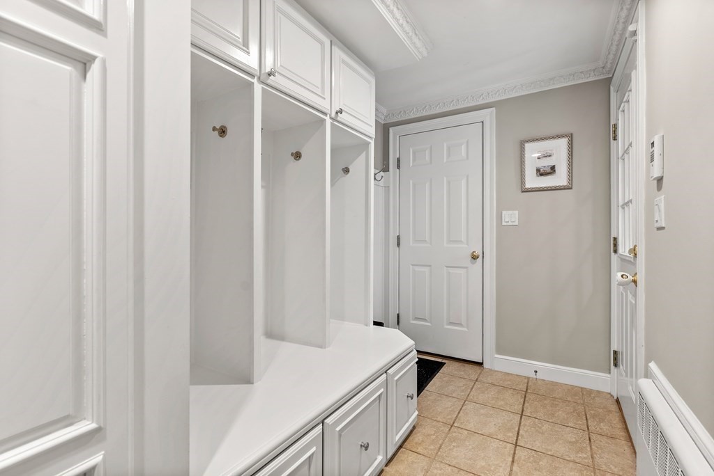 48 Shirley Road Wellesley, MA 02482 - Photo 9 of 33
