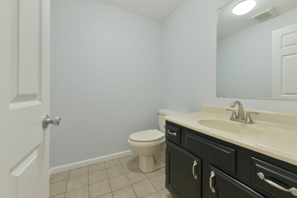 154 Bear Hill Road, Unit 306 Cumberland, RI 02864 - Photo 13 of 37