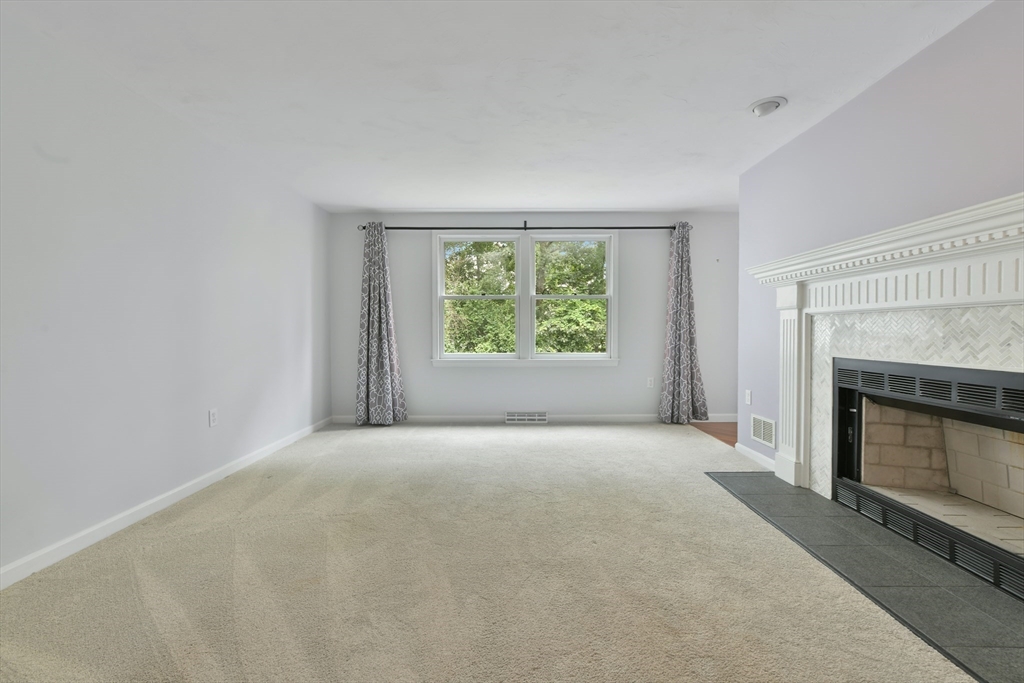 154 Bear Hill Road, Unit 306 Cumberland, RI 02864 - Photo 10 of 37