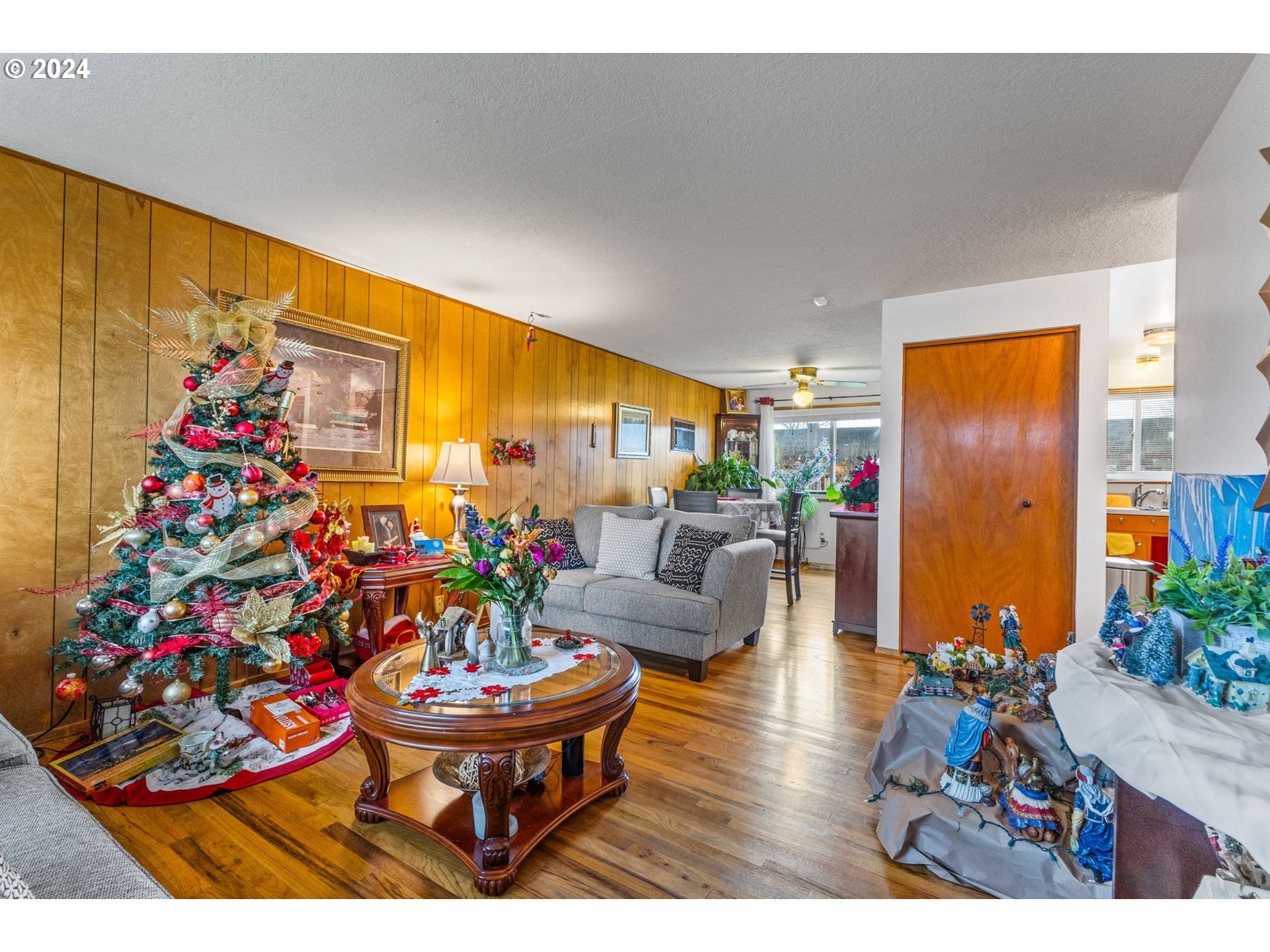1450 Rainier Road Woodburn, OR 97071 - Photo 7 of 25 Gallery Image 7
