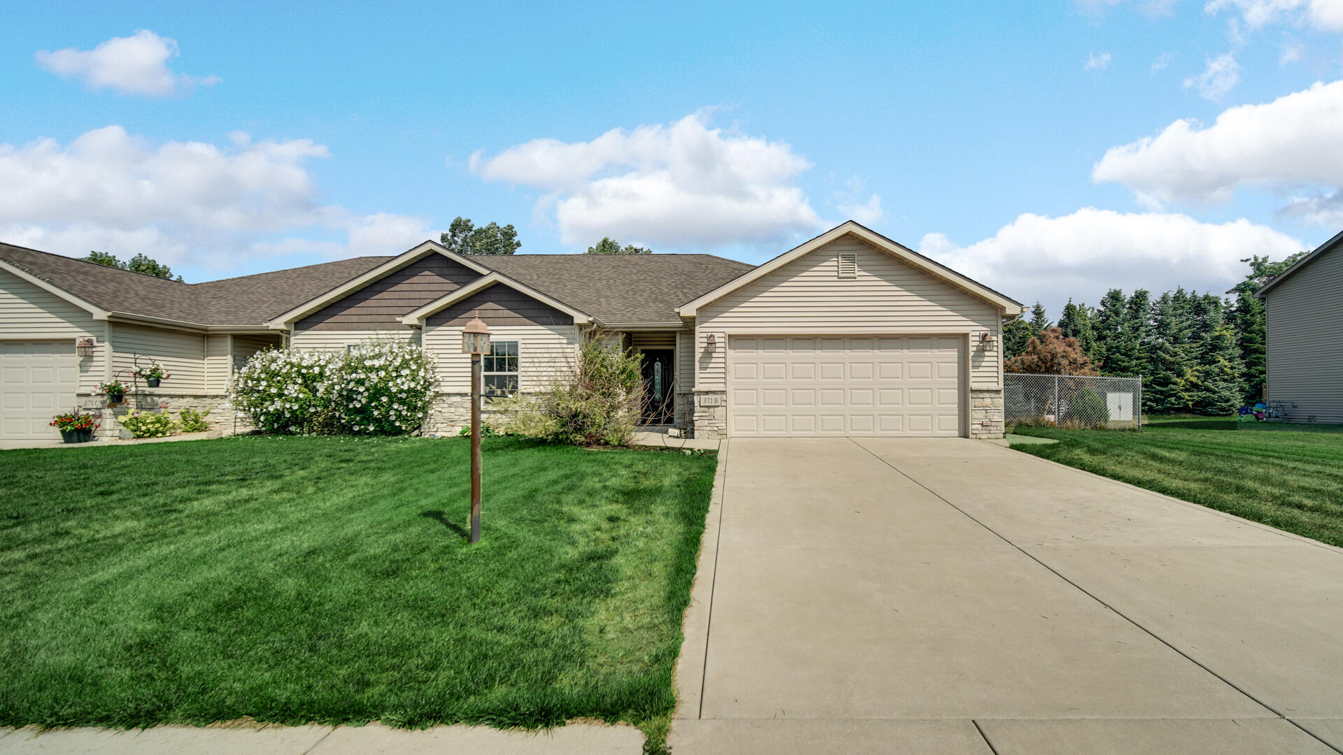 371 South Boo Road Chesterton, IN 46304 - Photo 2 of 24 a view of an house with backyard and garden