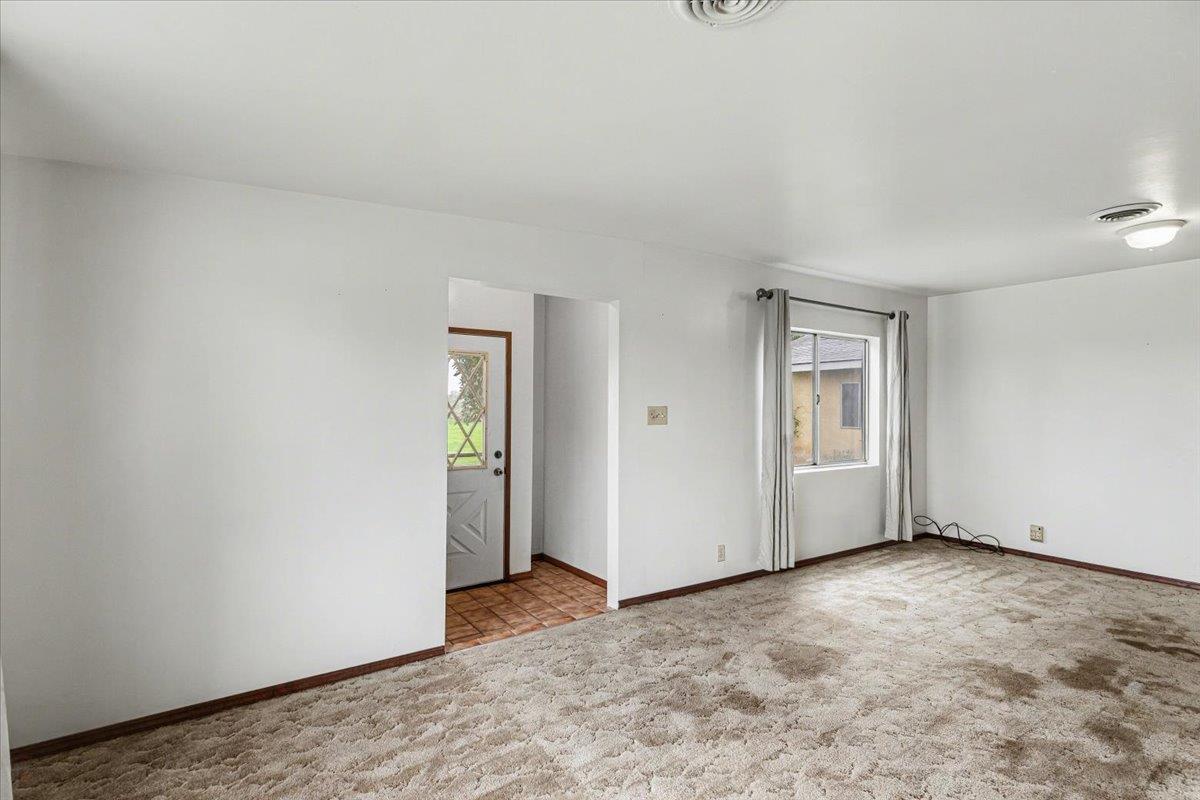 2679 Lobo Avenue Merced, CA 95348 - Photo 17 of 88 Family Room