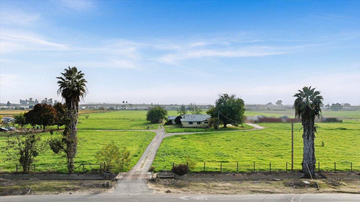 2679 Lobo Avenue Merced, CA 95348 - Photo 2 of 88 a view of a park with an outdoor space