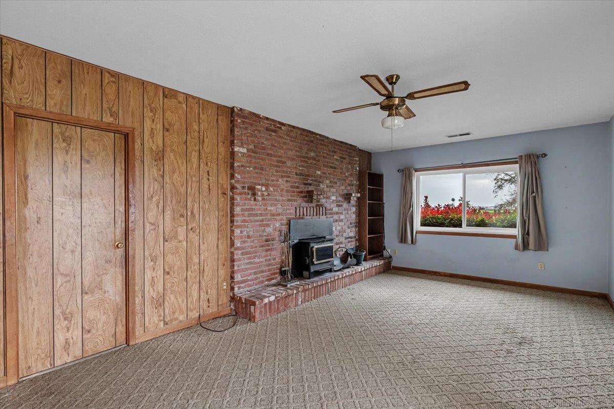 2679 Lobo Avenue Merced, CA 95348 - Photo 36 of 88 Living Room