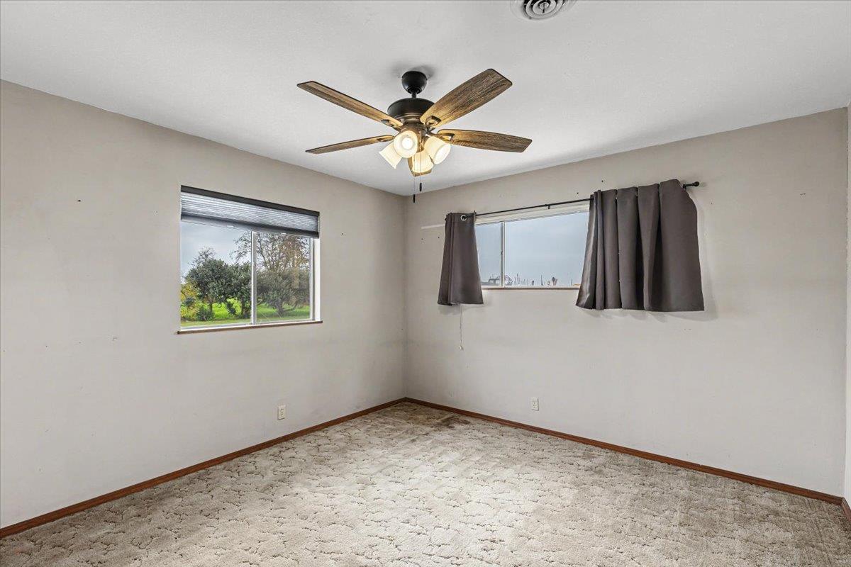 2679 Lobo Avenue Merced, CA 95348 - Photo 44 of 88 a view of an empty room with a window