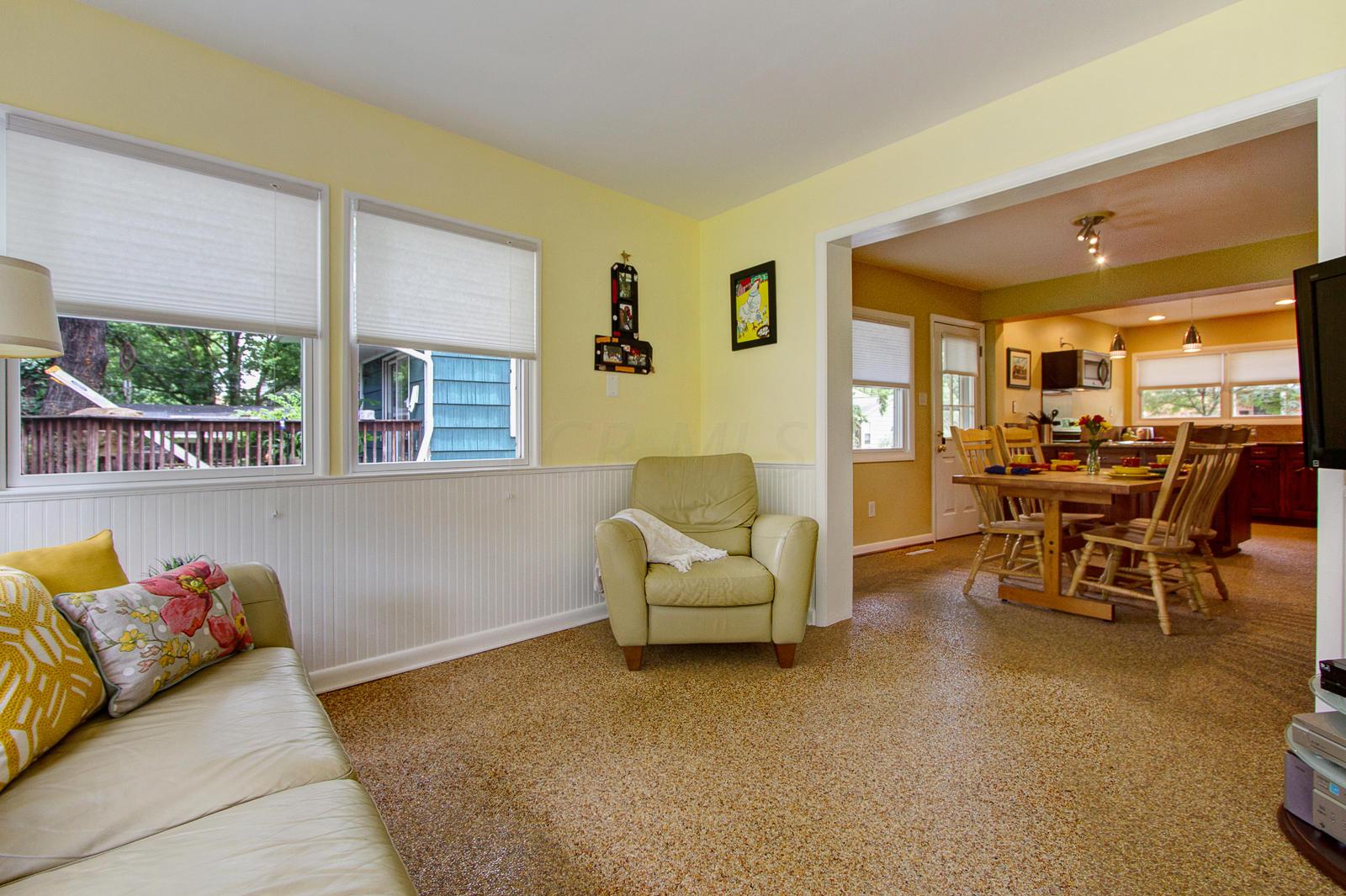 976 Caniff Road Columbus, OH 43221 - Photo 13 of 33 Gallery Image 13