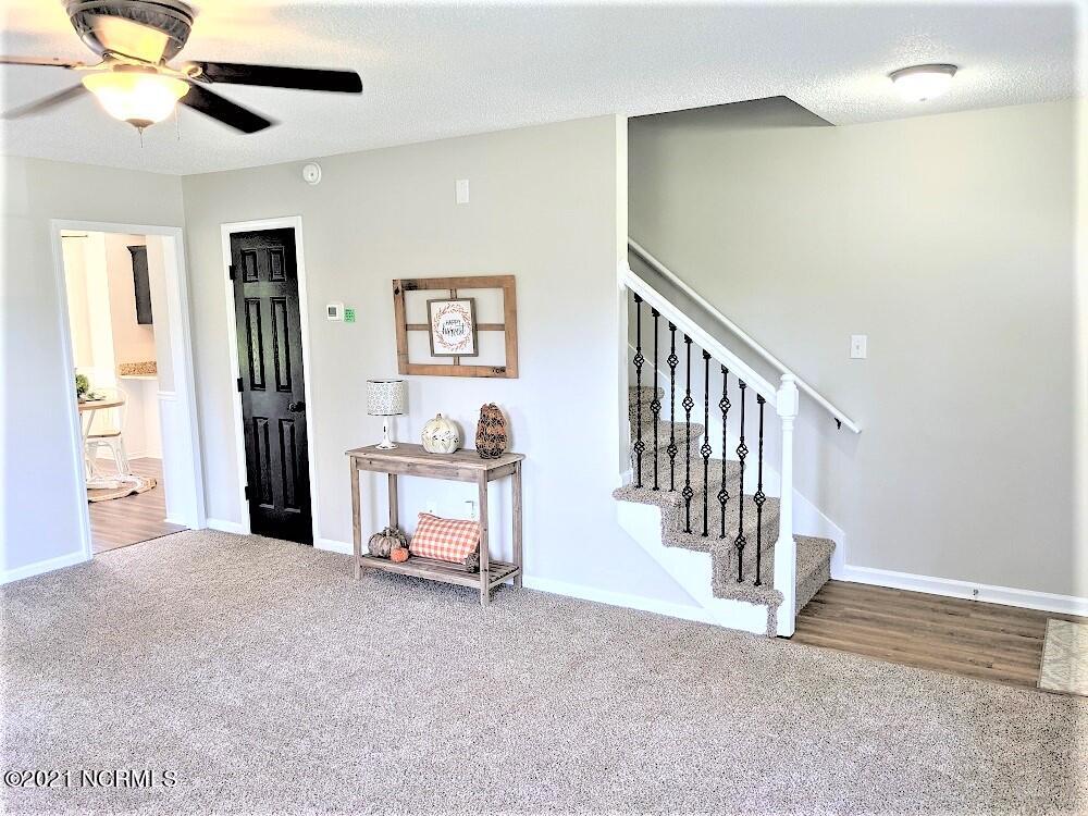 103 Coral Ridge Road Richlands, NC 28574 - Photo 5 of 26 103 Coral Ridge LR3