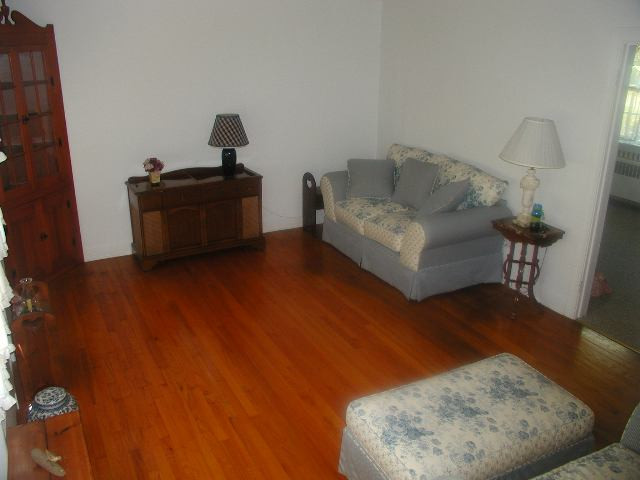 1 Woodridge Road Bethlehem, NY 12054 - Photo 2 of 12 Photo 2