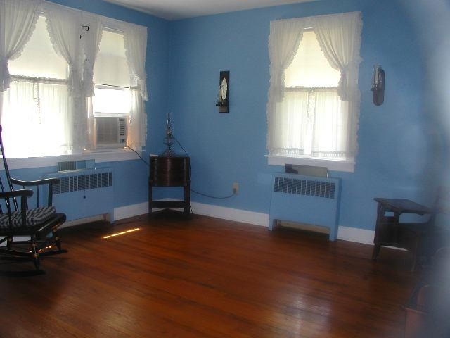 1 Woodridge Road Bethlehem, NY 12054 - Photo 7 of 12 Photo 7