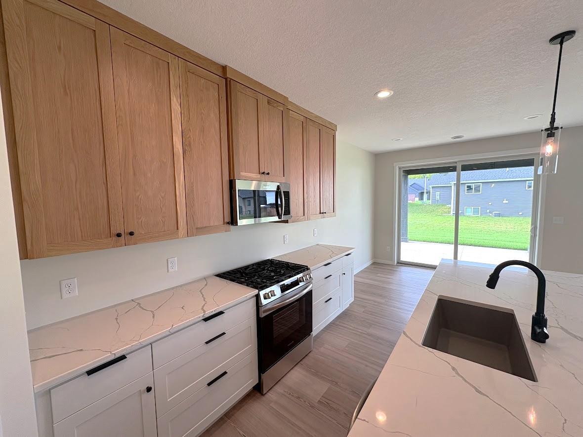 3617 Meadow Sage Court Southeast Rochester, MN 55904 - Photo 12 of 31