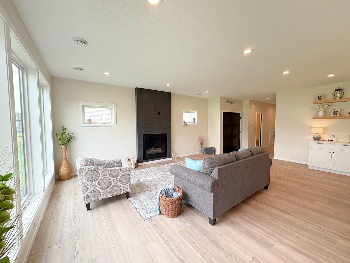 3617 Meadow Sage Court Southeast Rochester, MN 55904 - Photo 4 of 31