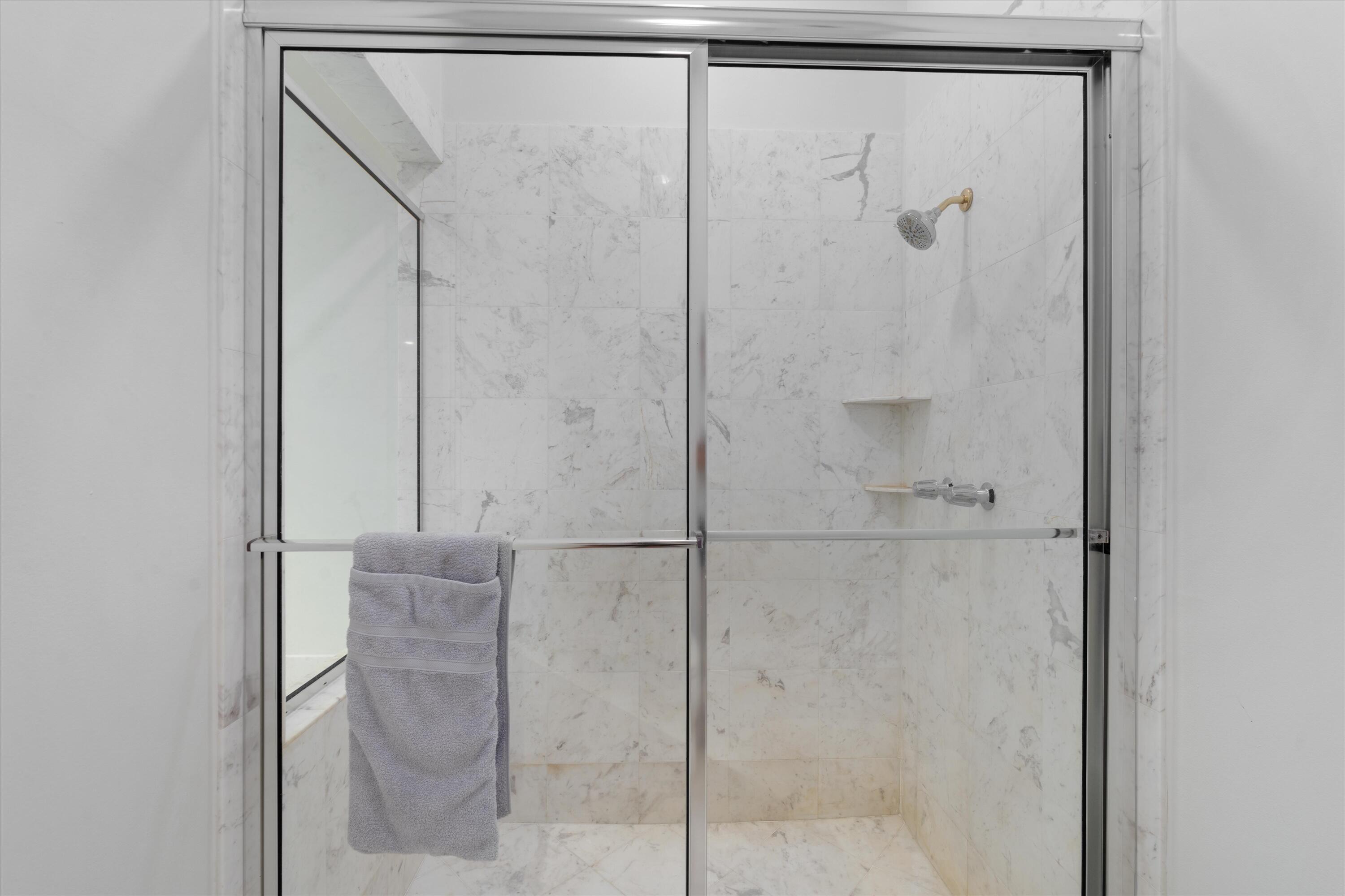 17087 Ryton Lane Boca Raton, FL 33496 - Photo 17 of 25 Primary Bathroom