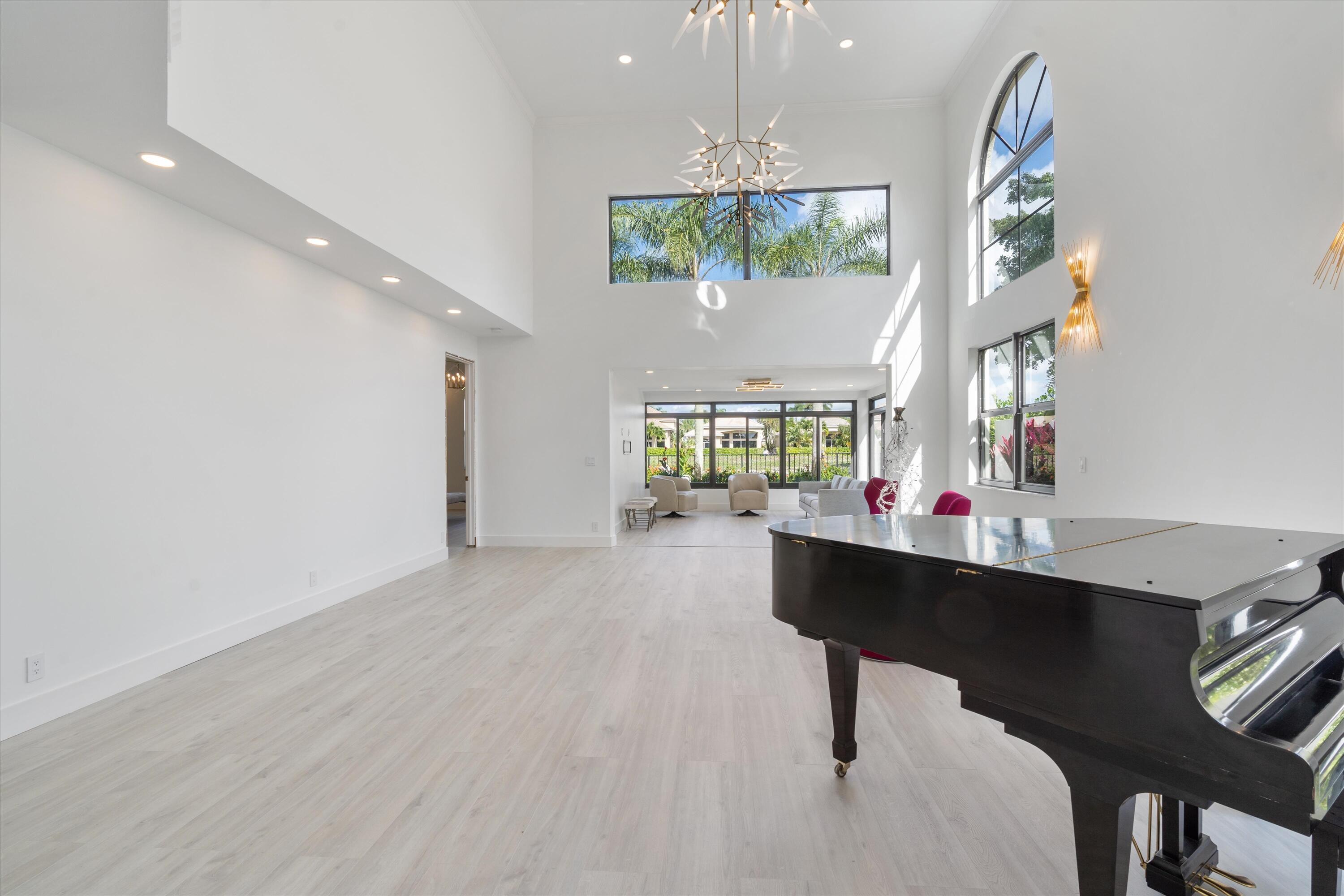 17087 Ryton Lane Boca Raton, FL 33496 - Photo 4 of 25 Living Room