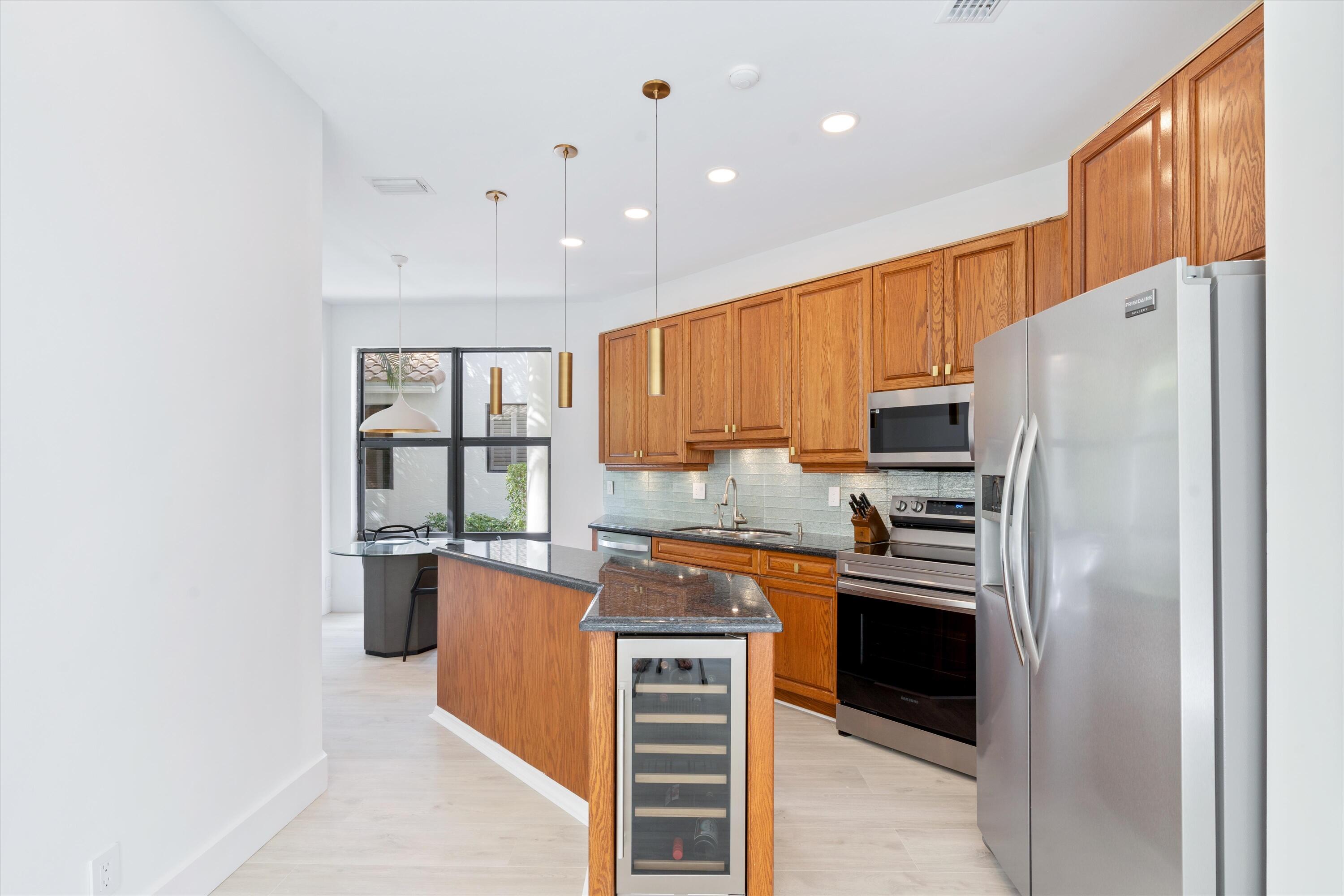 17087 Ryton Lane Boca Raton, FL 33496 - Photo 7 of 25 Kitchen