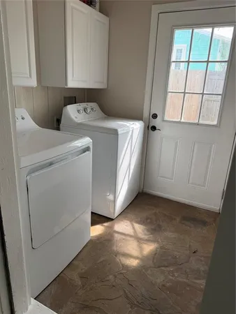 $1,400 | 204 East 5th Street, Springtown, TX 76082
