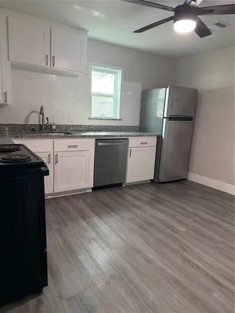 $1,400 | 204 East 5th Street, Springtown, TX 76082