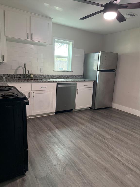 204 East 5th Street Springtown, TX 76082 - Photo 9 of 13