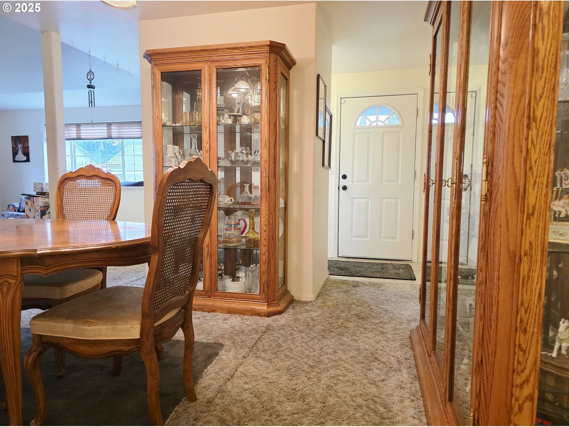 795 Red Cedar Court Eugene, OR 97402 - Photo 2 of 32