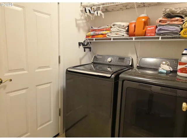 $410,000 | 795 Red Cedar Court, Eugene, OR 97402