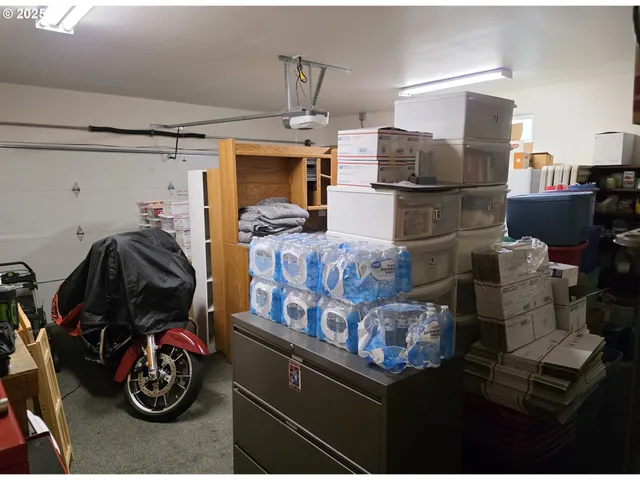 $410,000 | 795 Red Cedar Court, Eugene, OR 97402