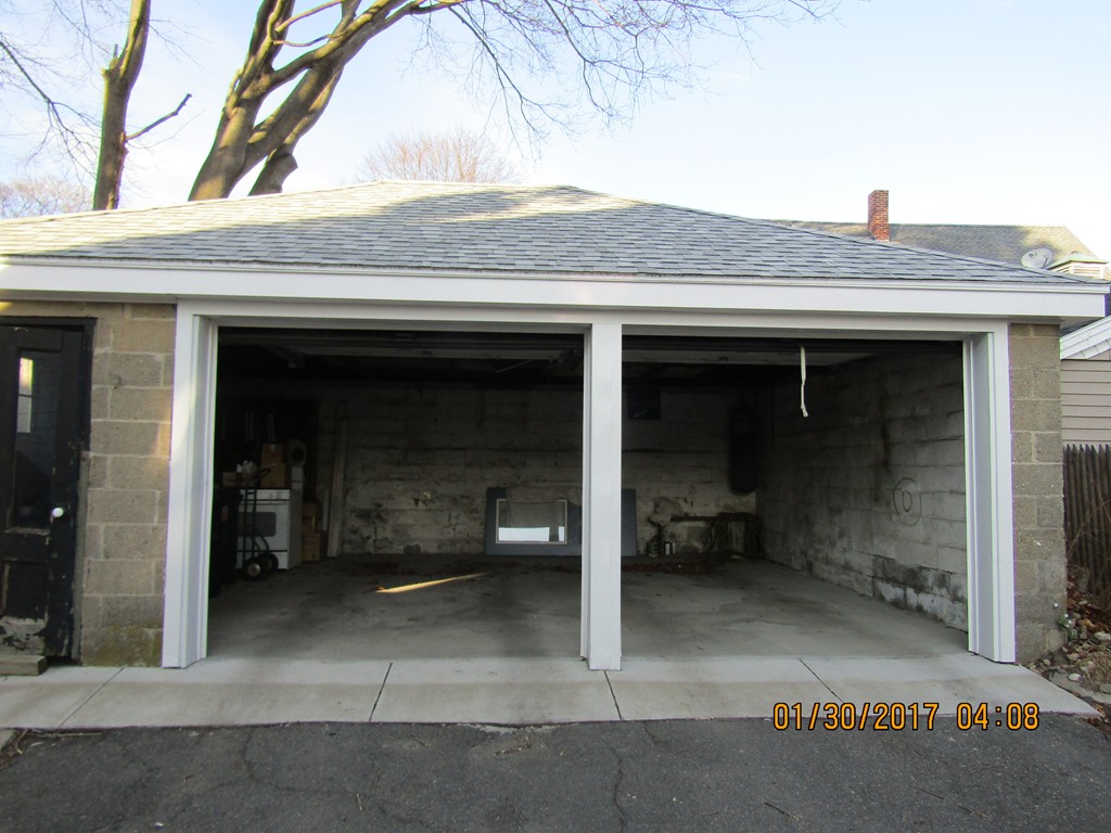 435 Elliott Street Beverly, MA 01915 - Photo 2 of 14 Gallery Image 2