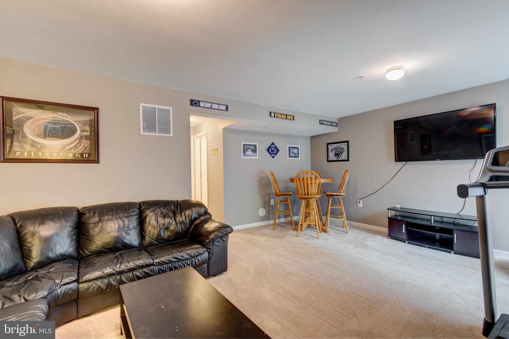 132 Carolstowne Road Reisterstown, MD 21136 - Photo 28 of 37 So much space!