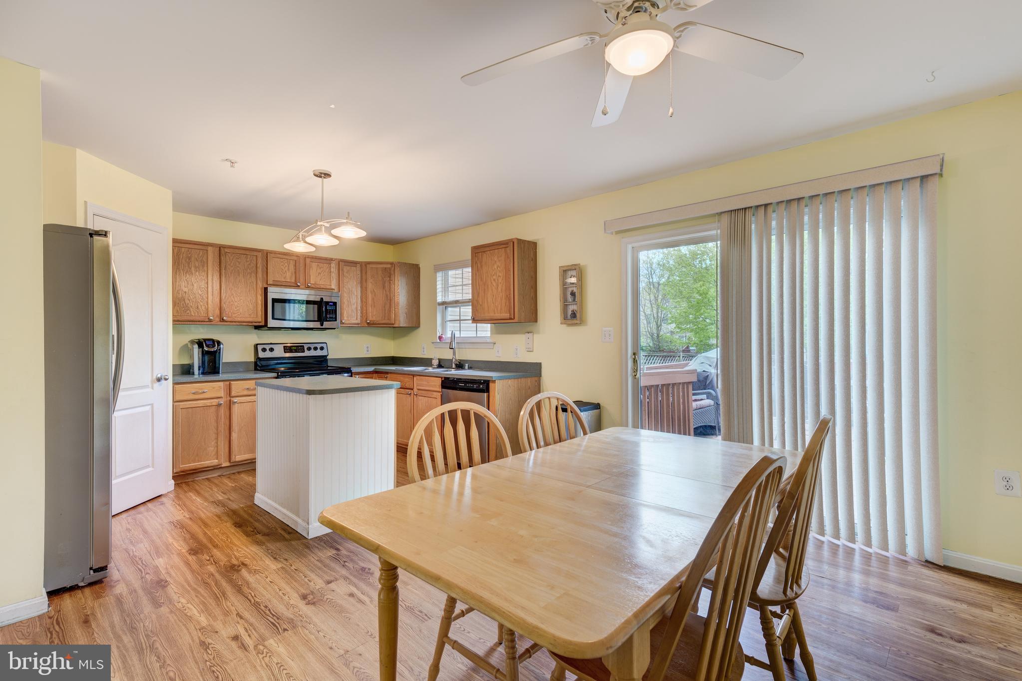 132 Carolstowne Road Reisterstown, MD 21136 - Photo 9 of 37 Lots of room for a table