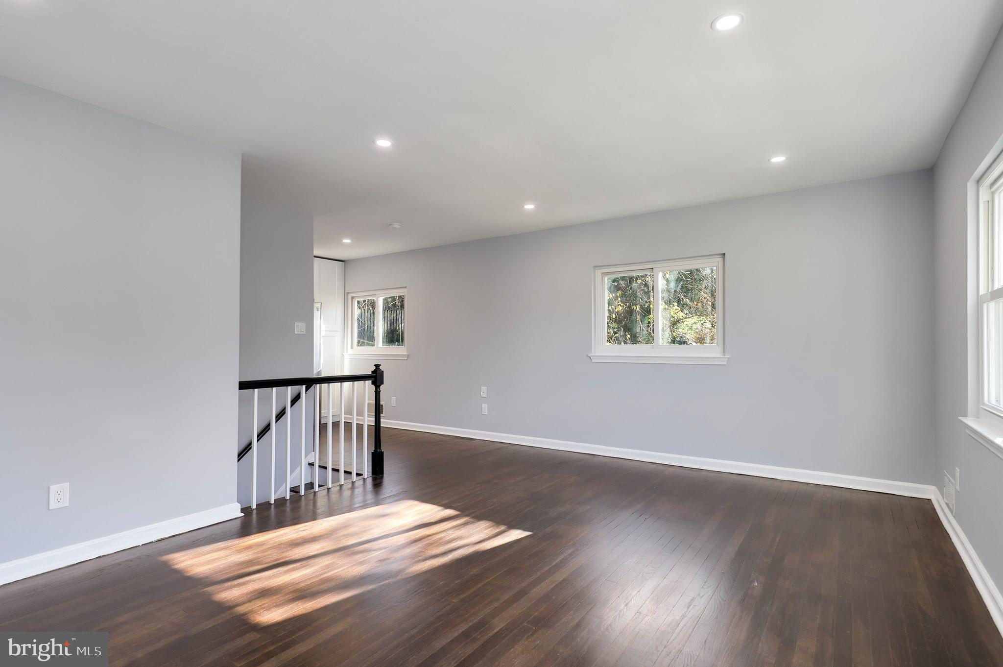 1702 Flora Lane Silver Spring, MD 20910 - Photo 3 of 38