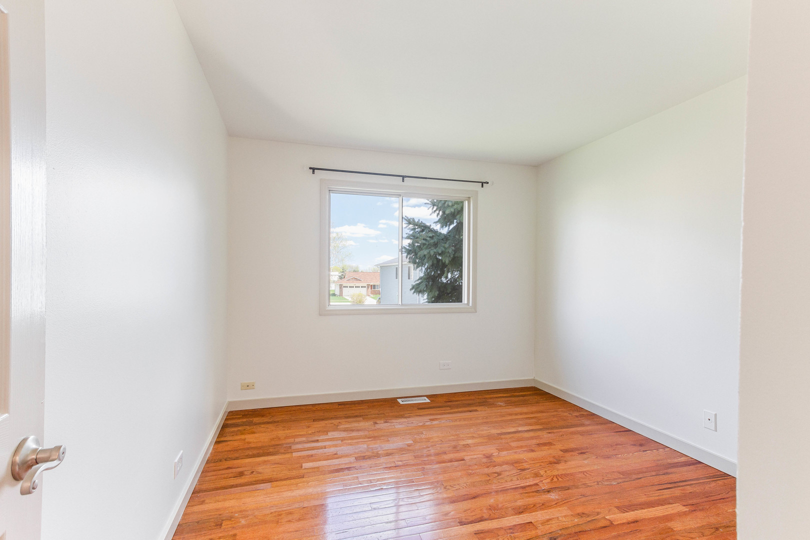 304 Thistle Drive Bolingbrook, IL 60490 - Photo 16 of 26