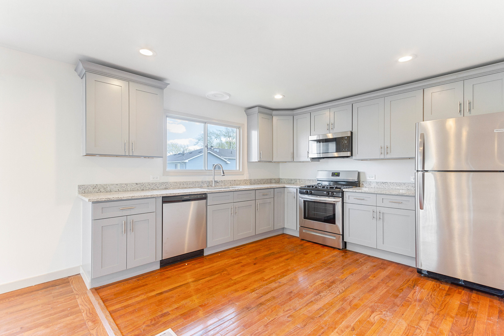 304 Thistle Drive Bolingbrook, IL 60490 - Photo 10 of 26