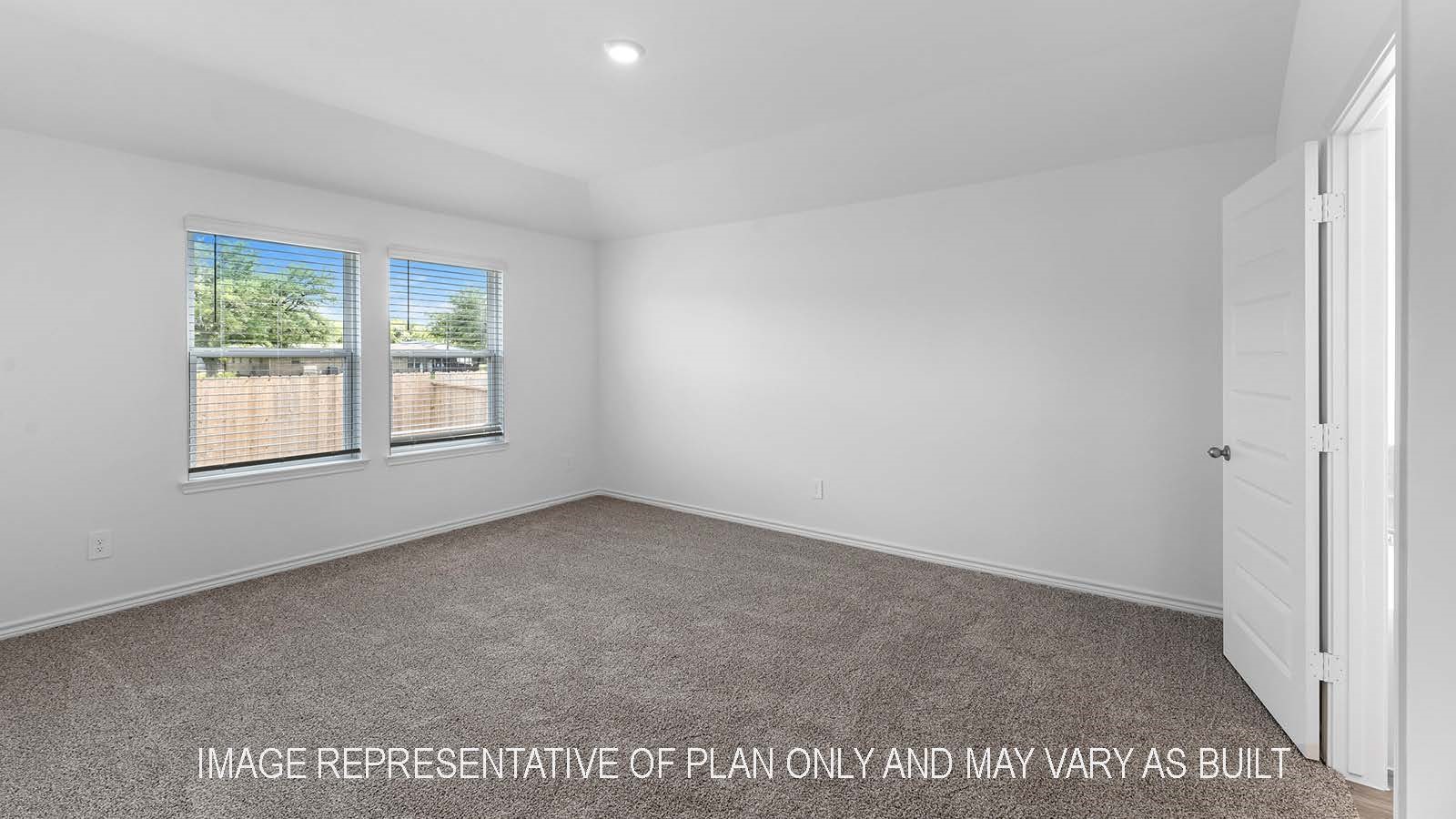530 Hunters Grove Lane Beaumont, TX 77713 - Photo 13 of 24 an empty room with windows