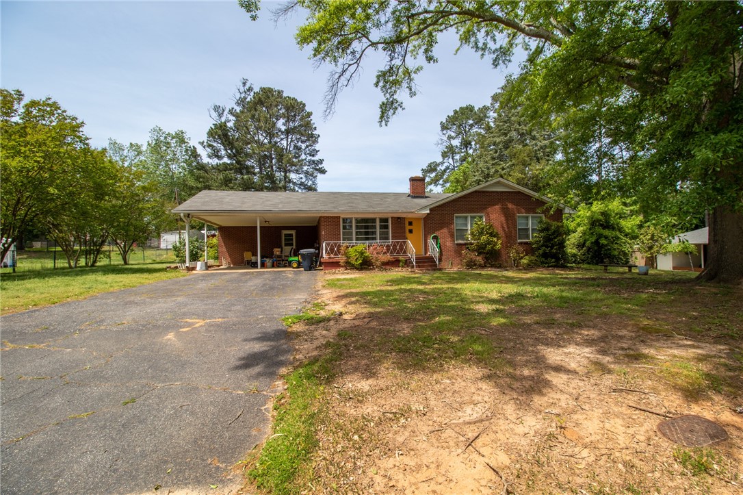 601 Camfield Road Anderson, SC 29621 - Photo 2 of 11