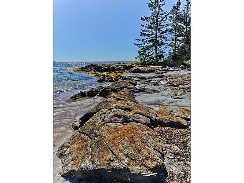 38 Fish Point Road New Harbor, ME 04554 - Photo 2 of 6 View.