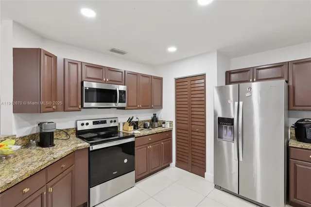 $650,000 | 14804 Southwest 155th Place, Miami, FL 33196