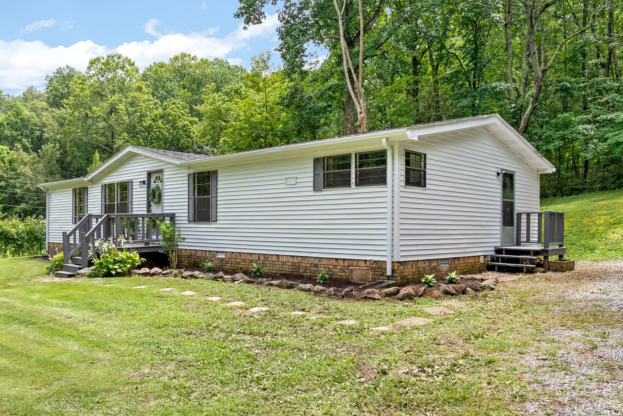 3117 Sweethome Road Chapmansboro, TN 37035 - Photo 3 of 35 Gallery Image 3