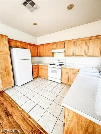 $1,895 | 3322 Lark Bunting Street, Las Vegas, NV 89117