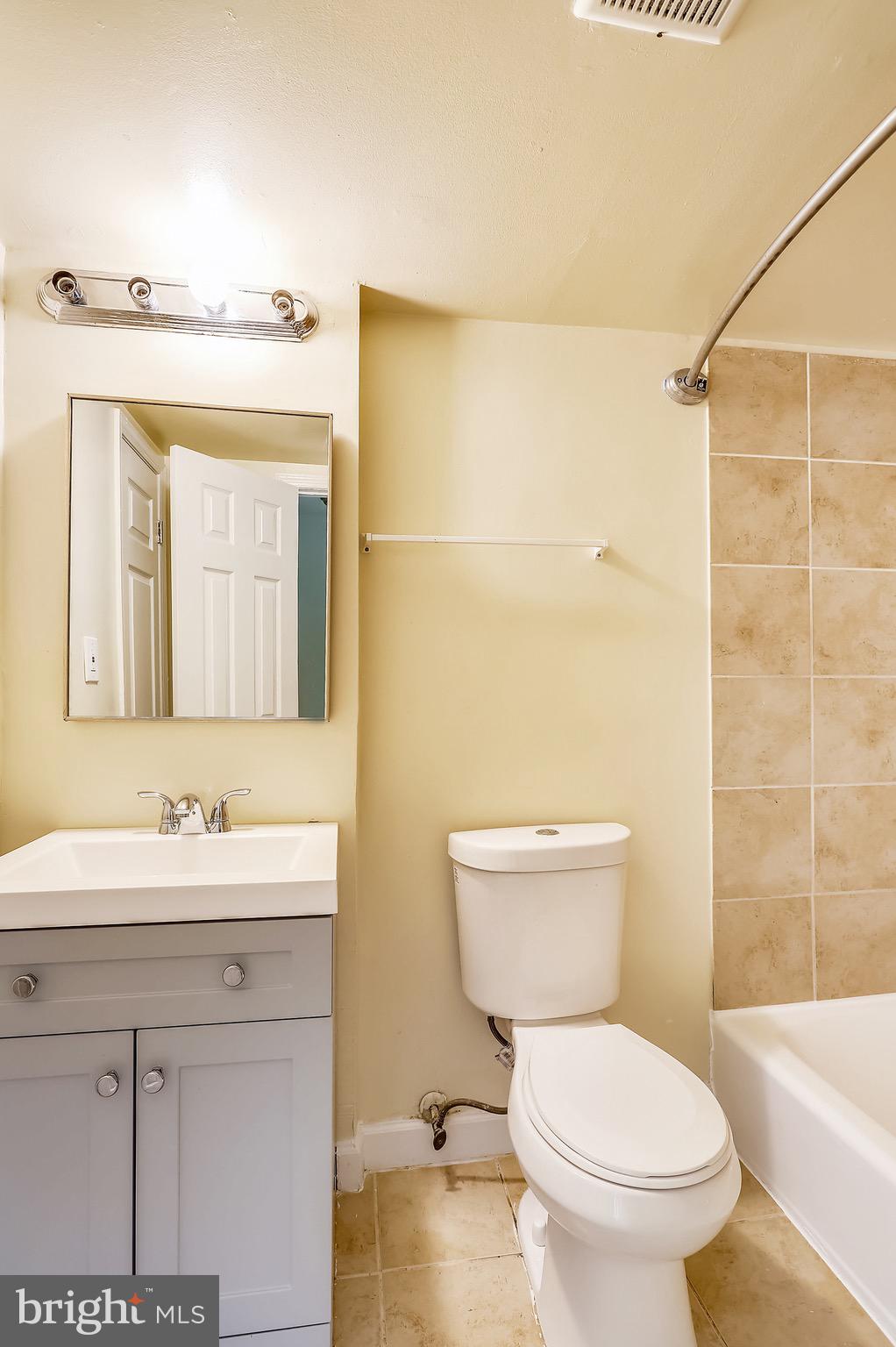 1725 Addison Road South District Heights, MD 20747 - Photo 11 of 21