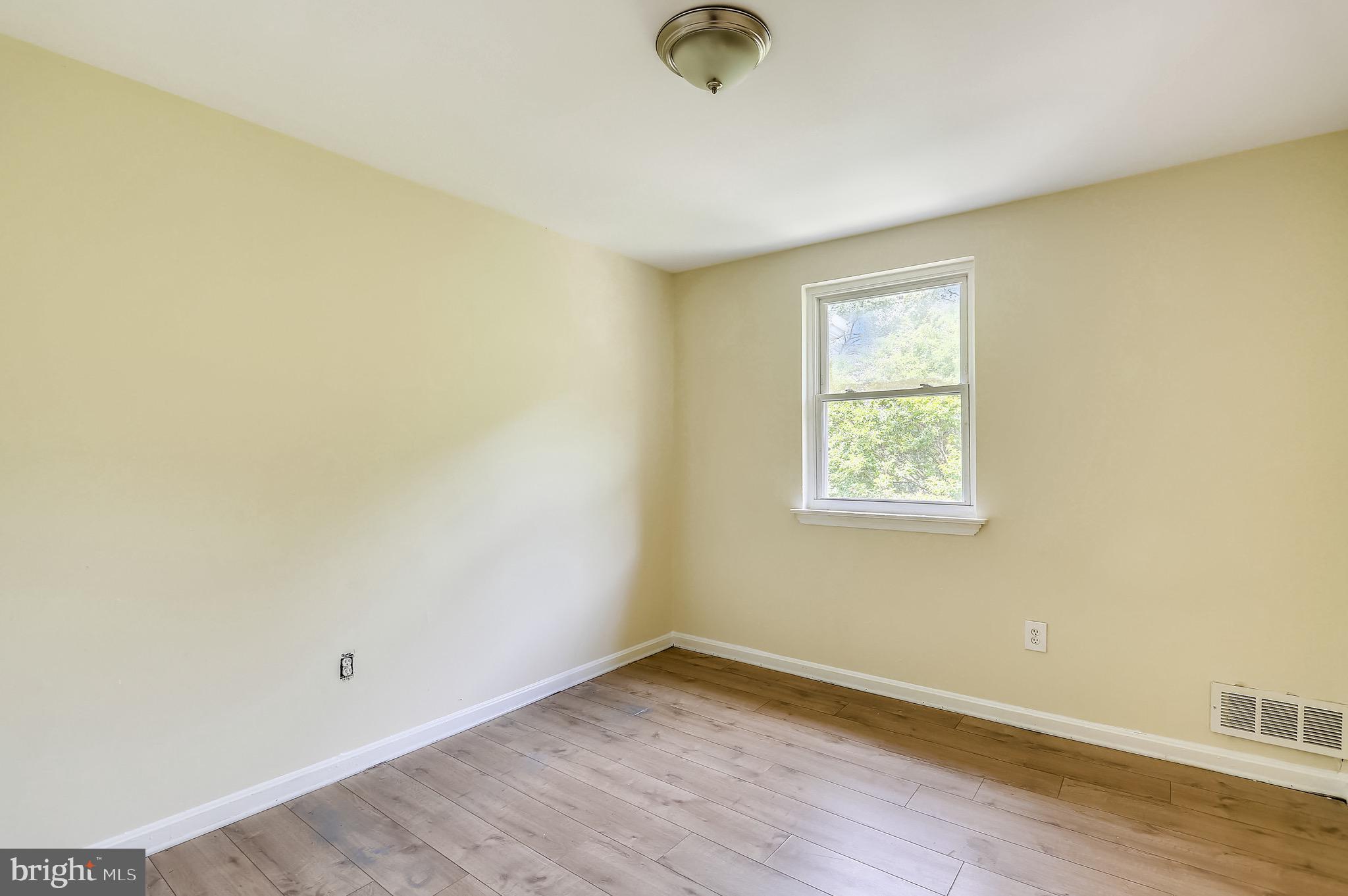 1725 Addison Road South District Heights, MD 20747 - Photo 12 of 21