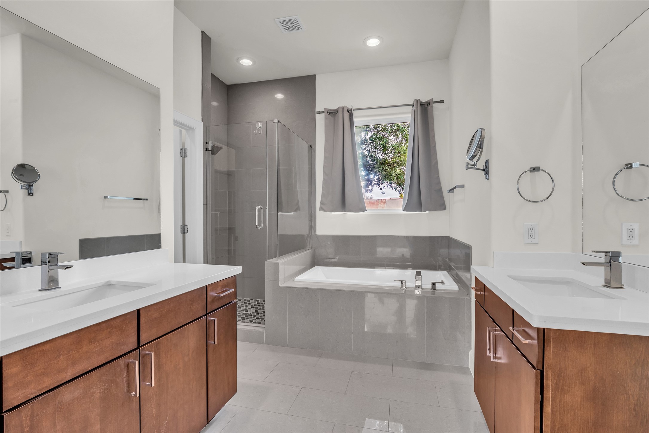 1513 Spring Street, Unit A Houston, TX 77007 - Photo 21 of 28 Gallery Image 21
