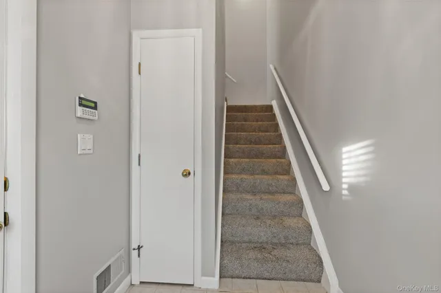 $299,900 | 227 Panorama Boulevard, Poughkeepsie, NY 12603