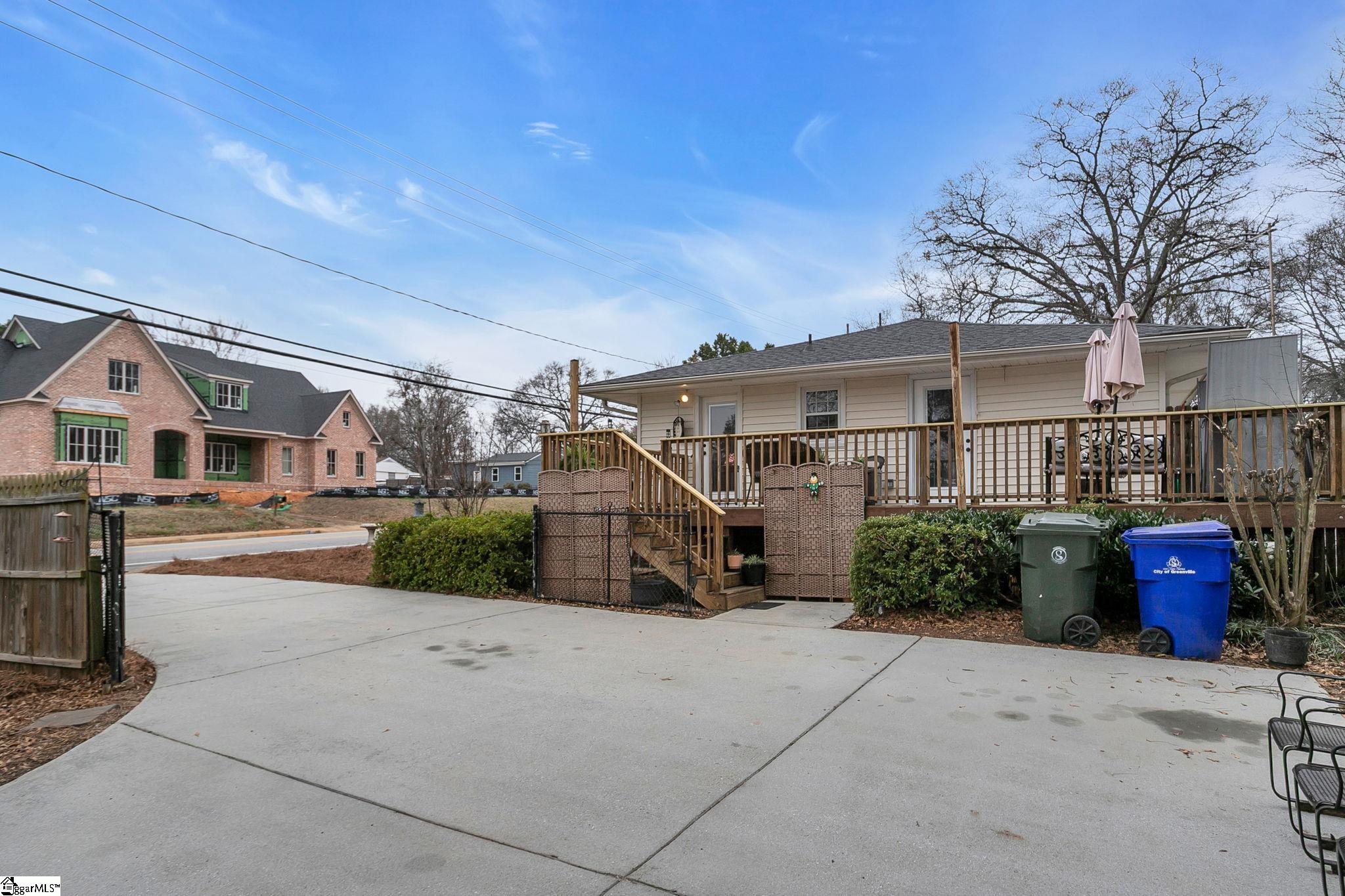 401 Parkins Mill Road Greenville, SC 29607 - Photo 8 of 43 Gallery Image 8