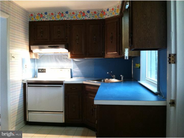 308 Earlington Road Havertown, PA 19083 - Photo 4 of 6 Kitchen