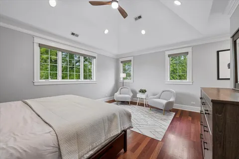 $1,100,000 | 5054 West Berwyn Avenue, Chicago, IL 60630