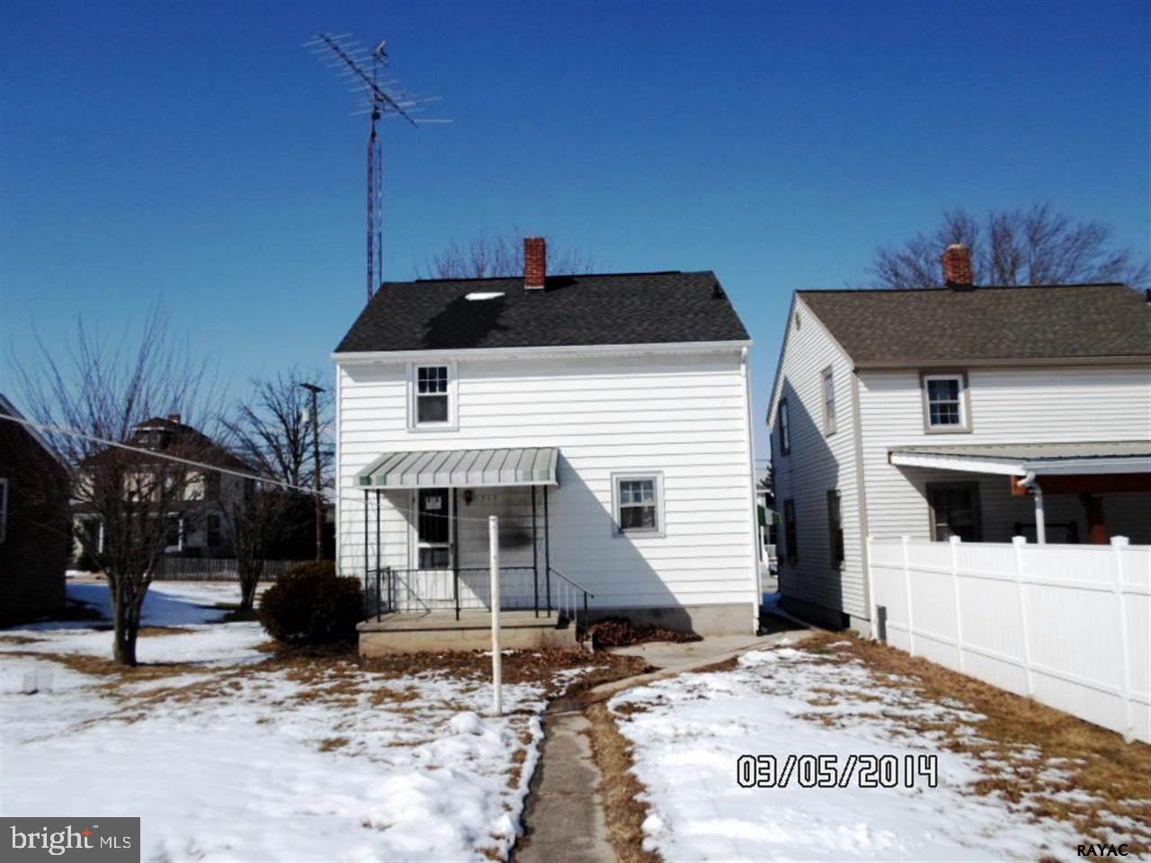 210 Maple Avenue, Unit 2 Hanover, PA 17331 - Photo 4 of 18 Gallery Image 4