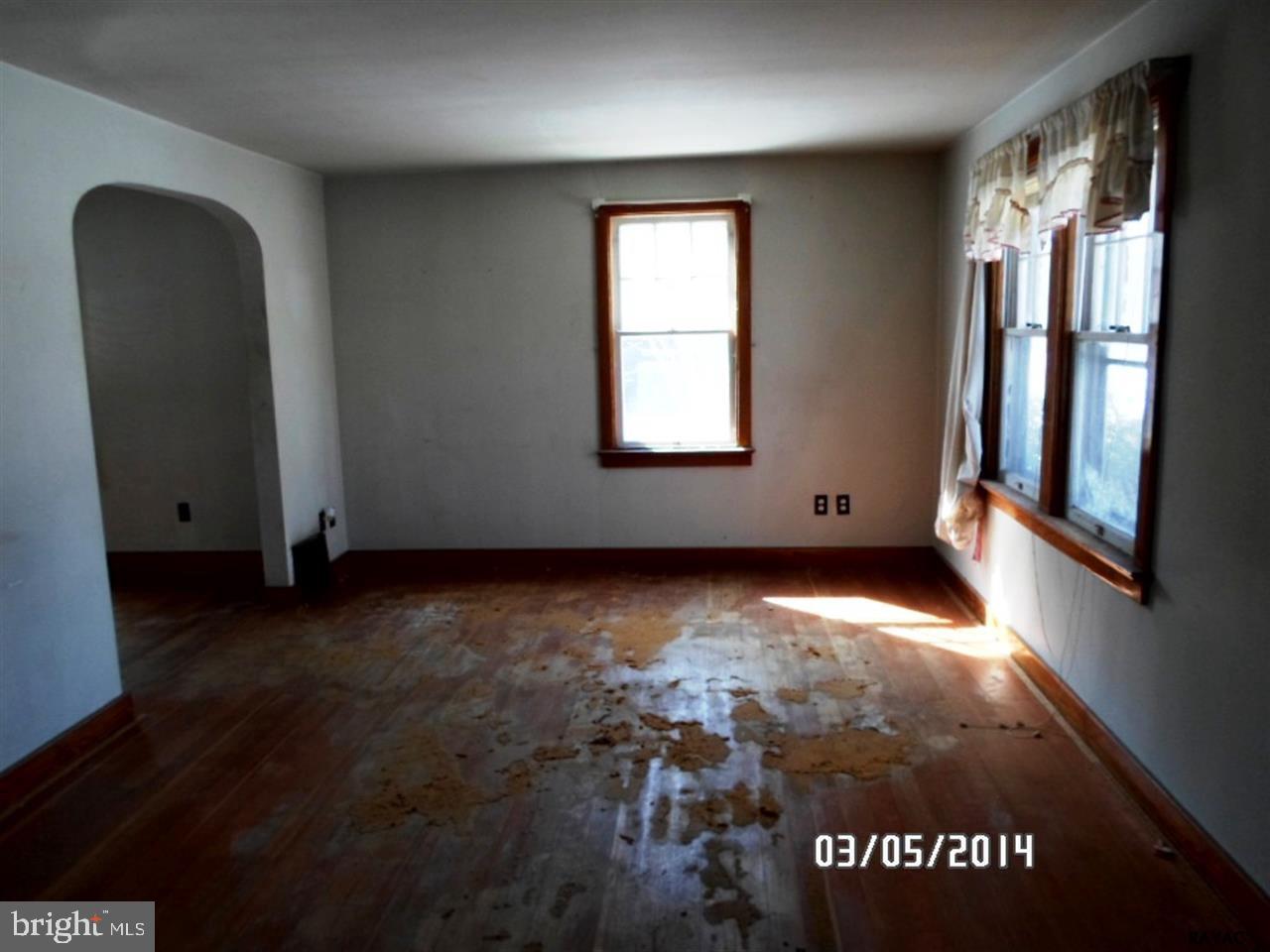 210 Maple Avenue, Unit 2 Hanover, PA 17331 - Photo 10 of 18 Gallery Image 10