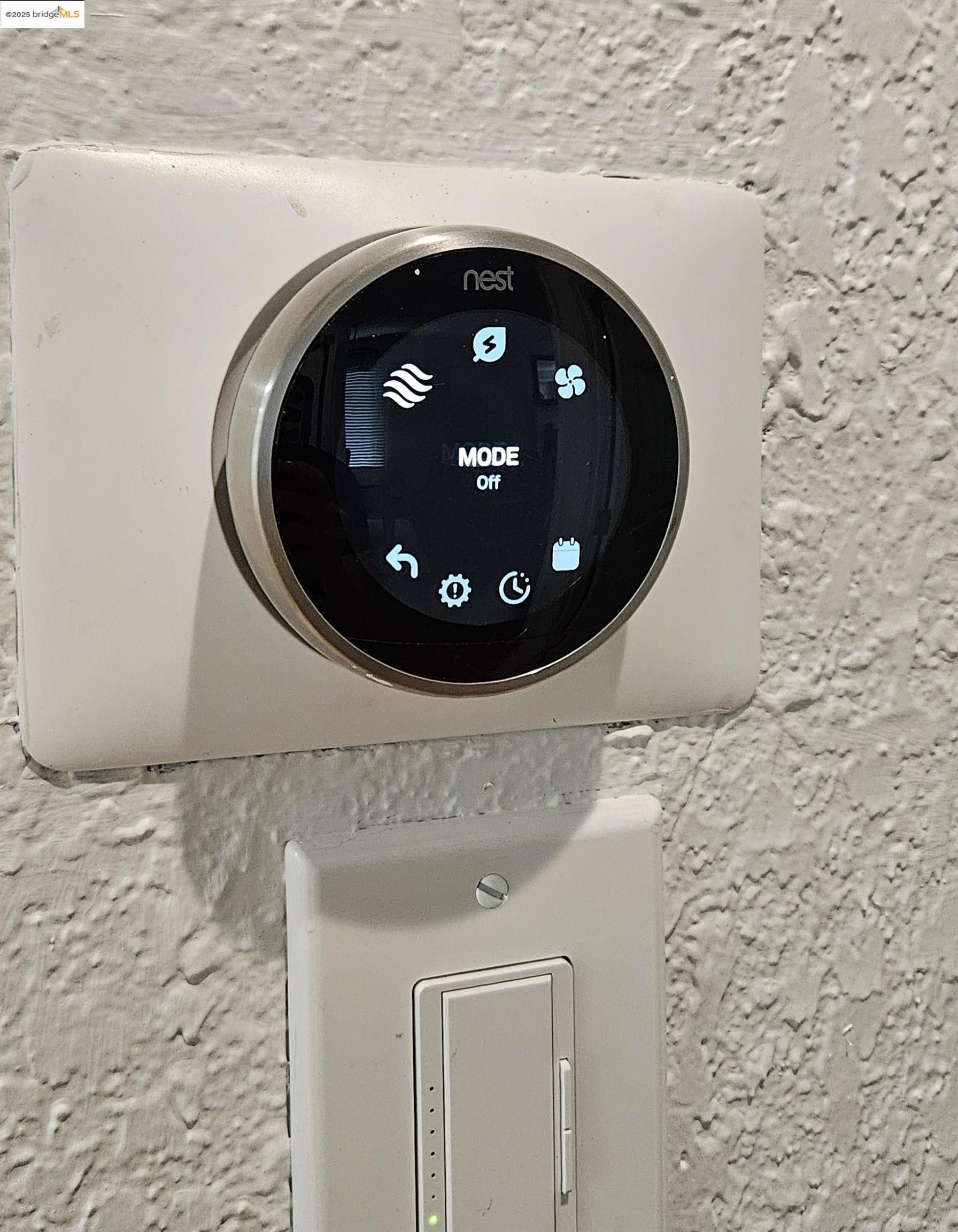 3195 Willow Pass Road Concord, CA 94519 - Photo 29 of 30 a bathroom with a sink and mirror