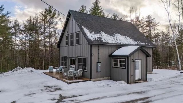 $514,900 | 1 Stearns Hill Road, Hanover, ME 04237