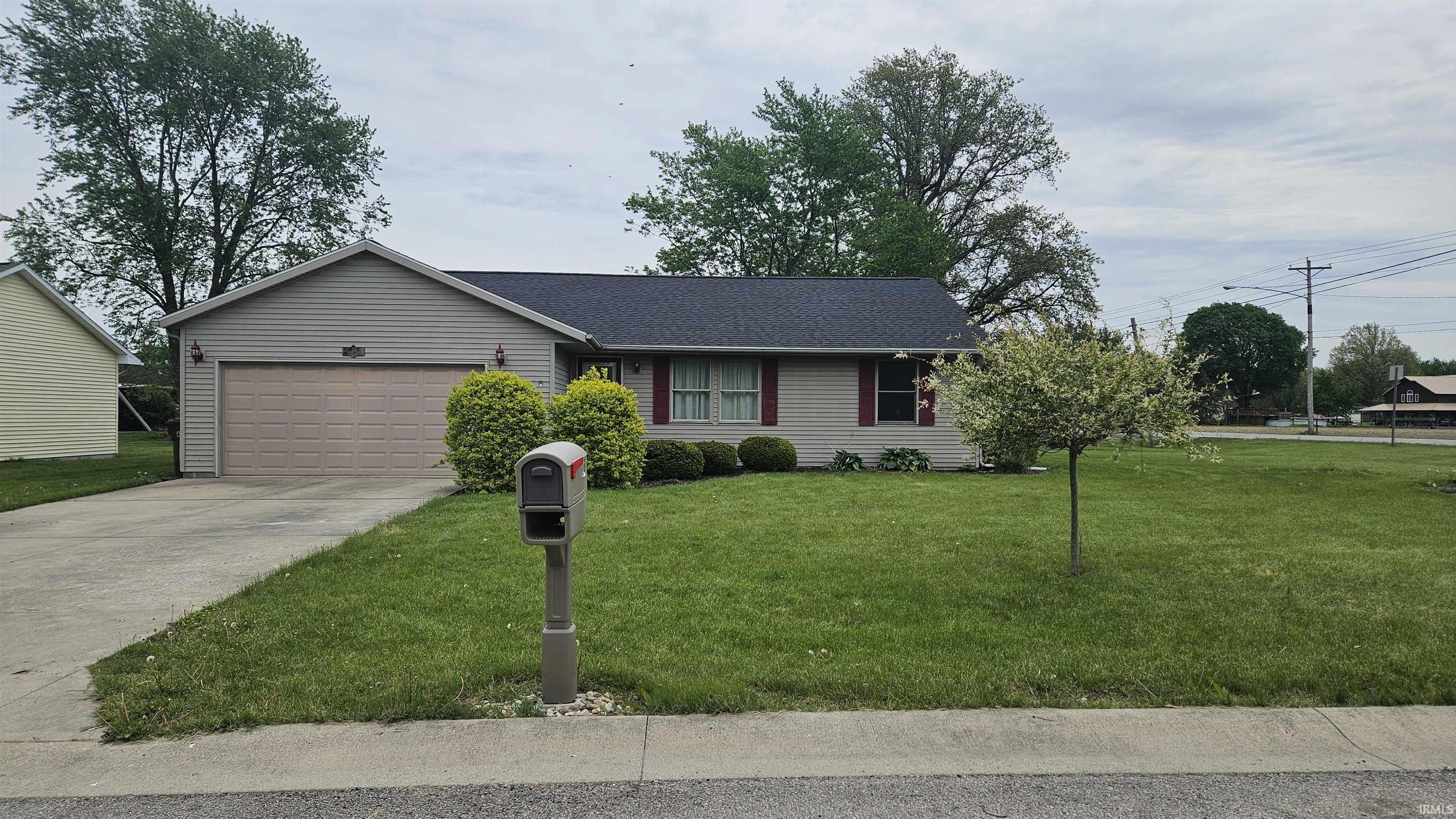 15 Memory Lane Bluffton, IN 46714 - Photo 1 of 10