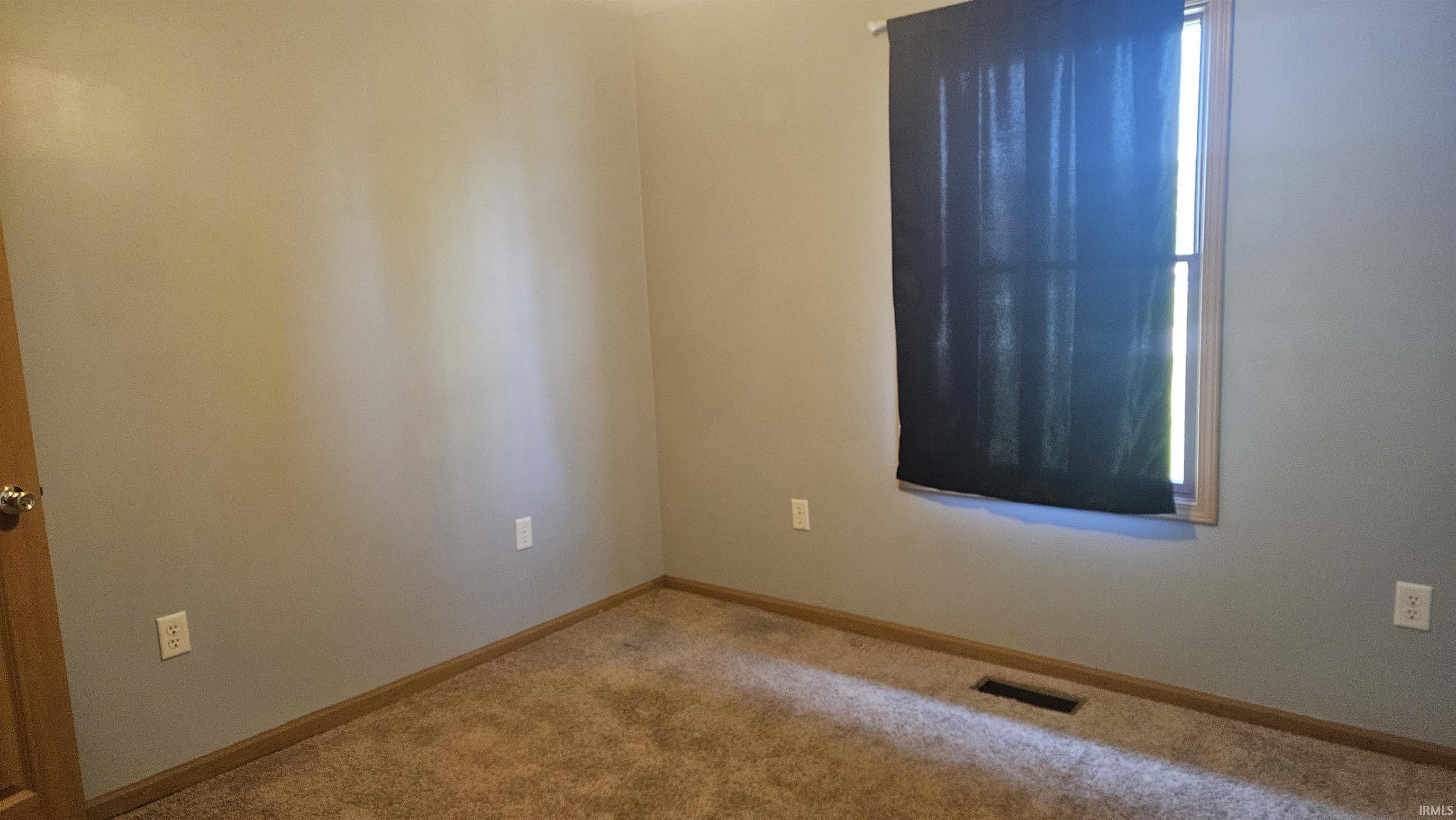 15 Memory Lane Bluffton, IN 46714 - Photo 8 of 10